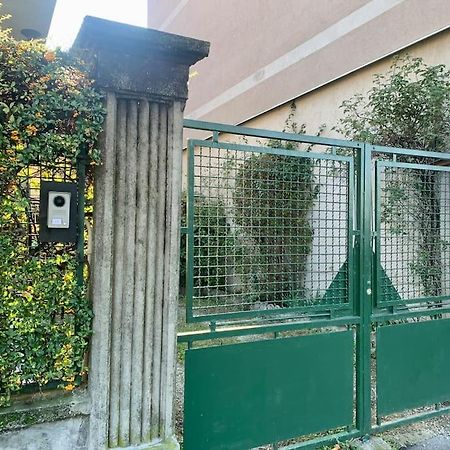 Appartamento Indipendente A Mirafiori Sud Τορίνο Εξωτερικό φωτογραφία
